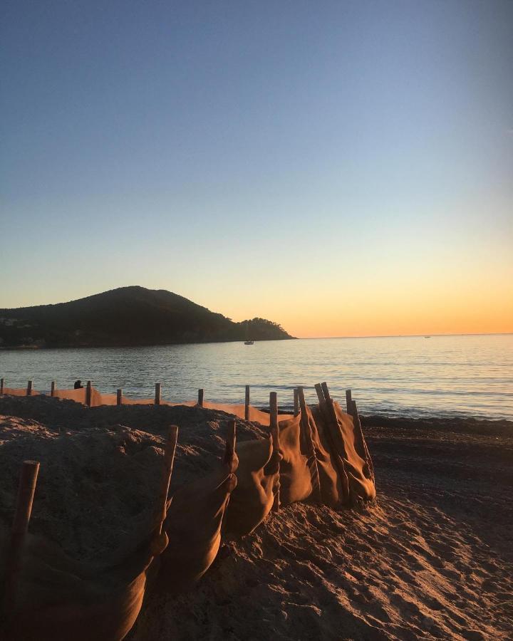 Studio Cosy Proche Mer Saint-Cyr-sur-Mer Luaran gambar